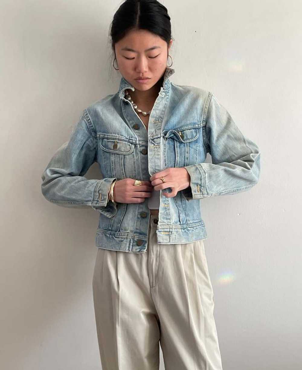 Vintage Lee light wash faded denim jean jacket - image 5