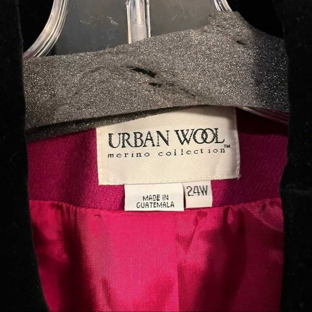 Urban Wool Pink Coat with Velvet Collar - image 4