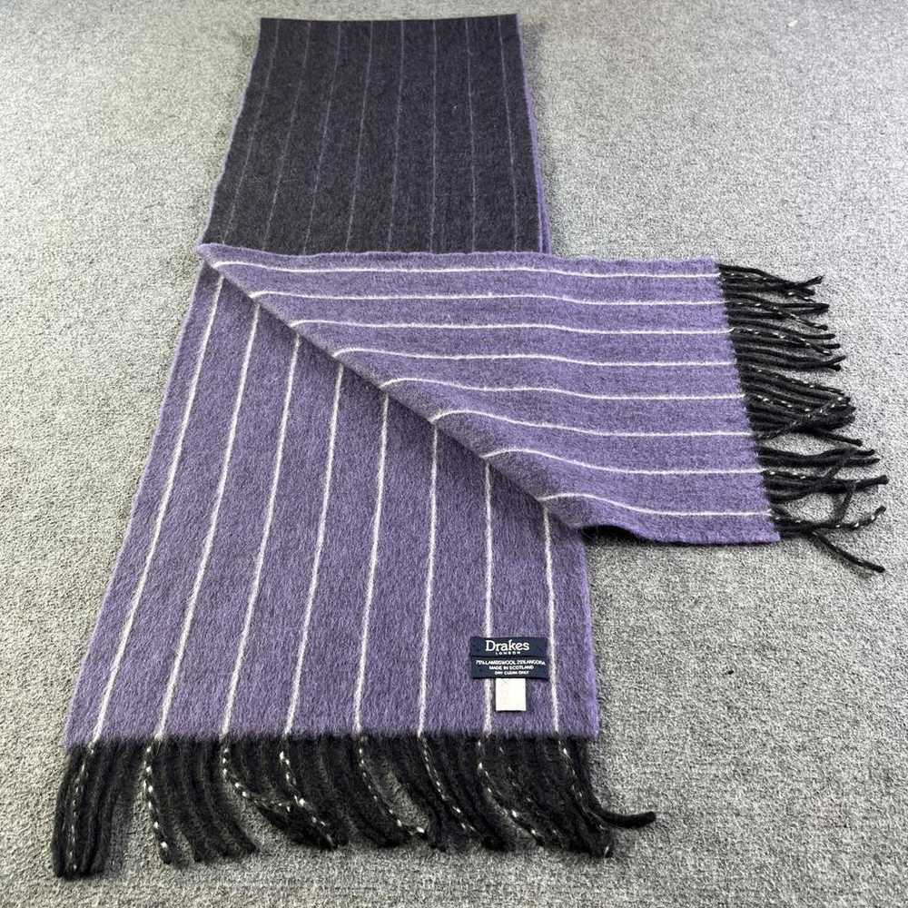 Drake's Wool scarf & pocket square - image 4