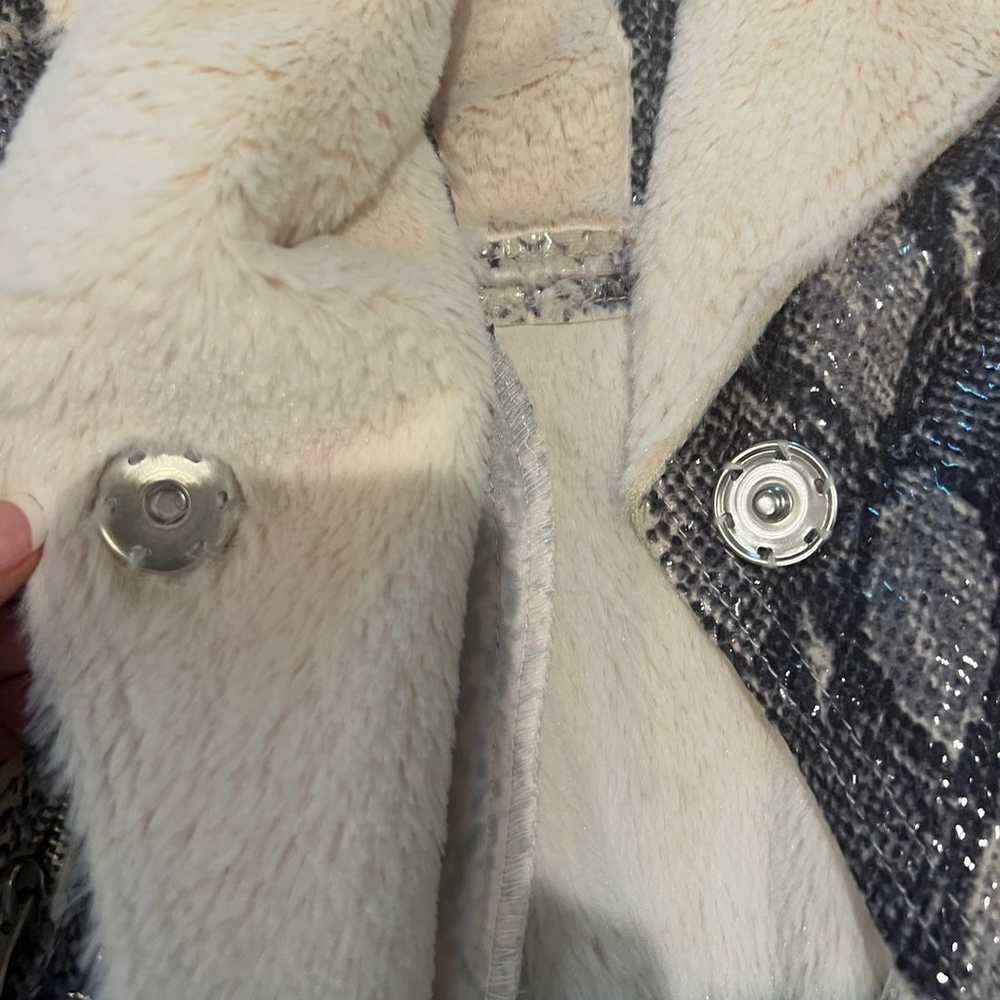 Snakeskin Embossed Silky Fleece Lined Jacket! - image 9