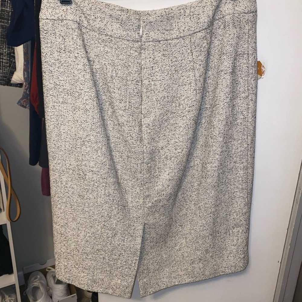 Tweed skirt suit - image 8