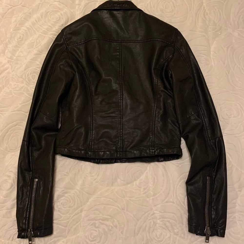 Topshop black leather jacket - image 6