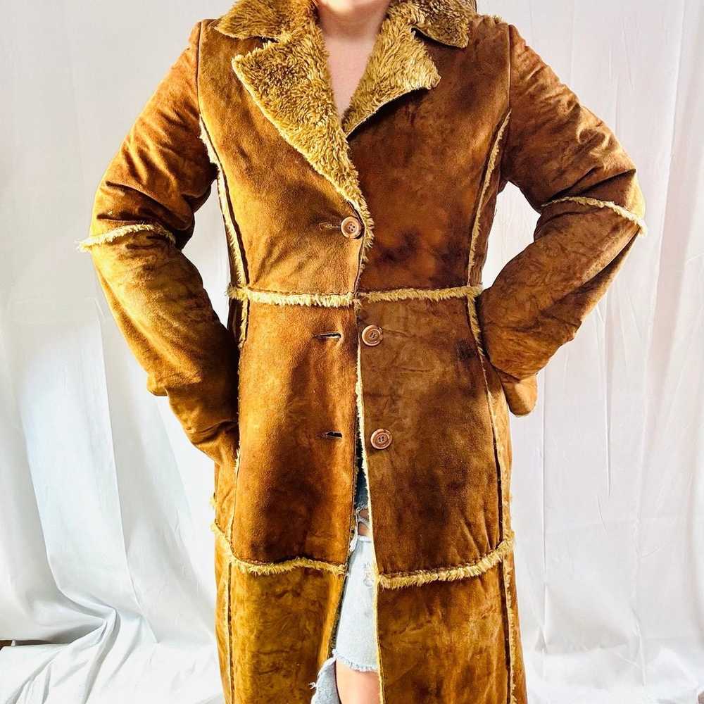 Gi & Jo • Vintage 70s Style Trench Coat. Size lar… - image 3