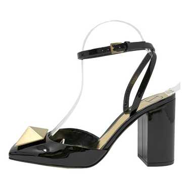 Valentino Garavani One Stud patent leather heels - image 1