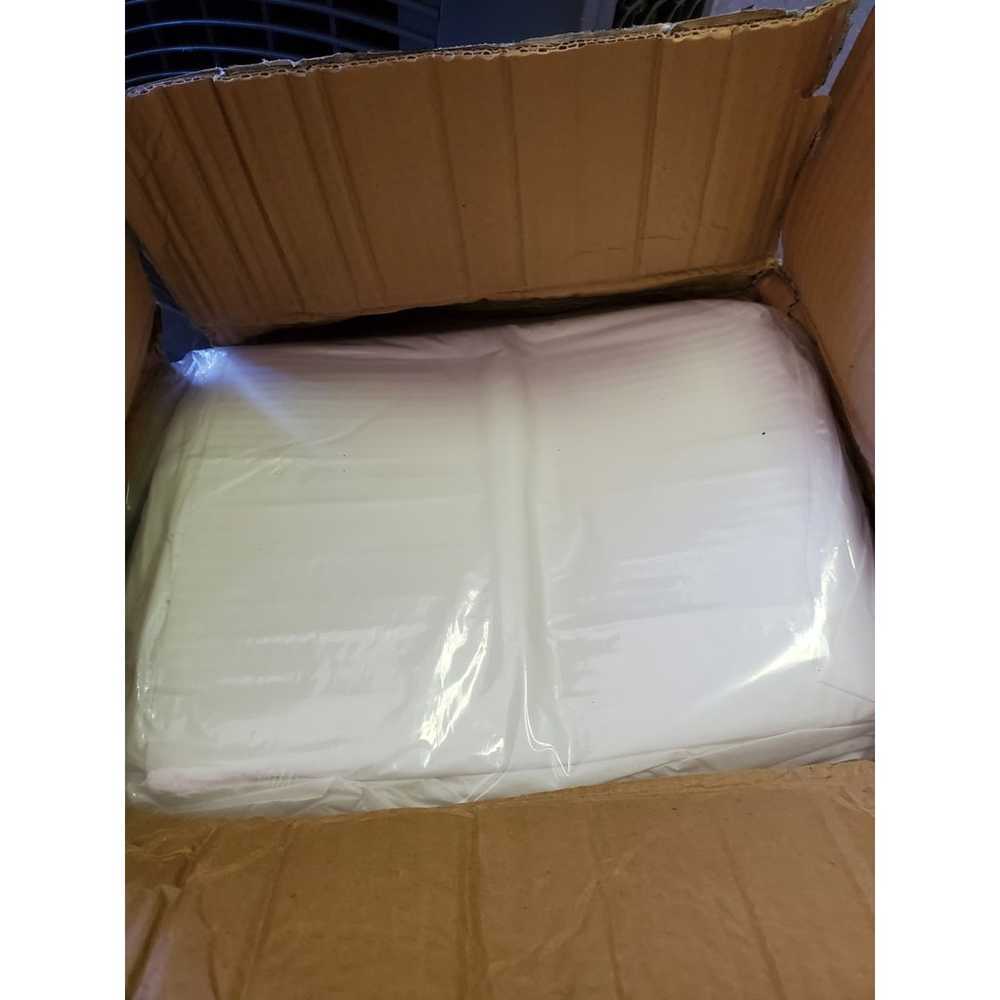 Lot Of 90 (3 Cases) White Disposable Lab Coats Sz… - image 4