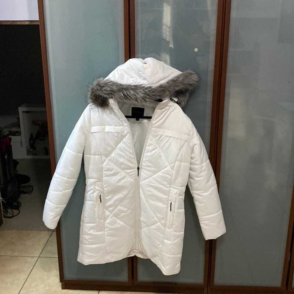White Faux Fur-Lined Hooded Puffer Jacket - Women… - image 3