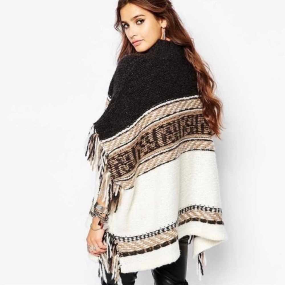 Free people poncho - image 2