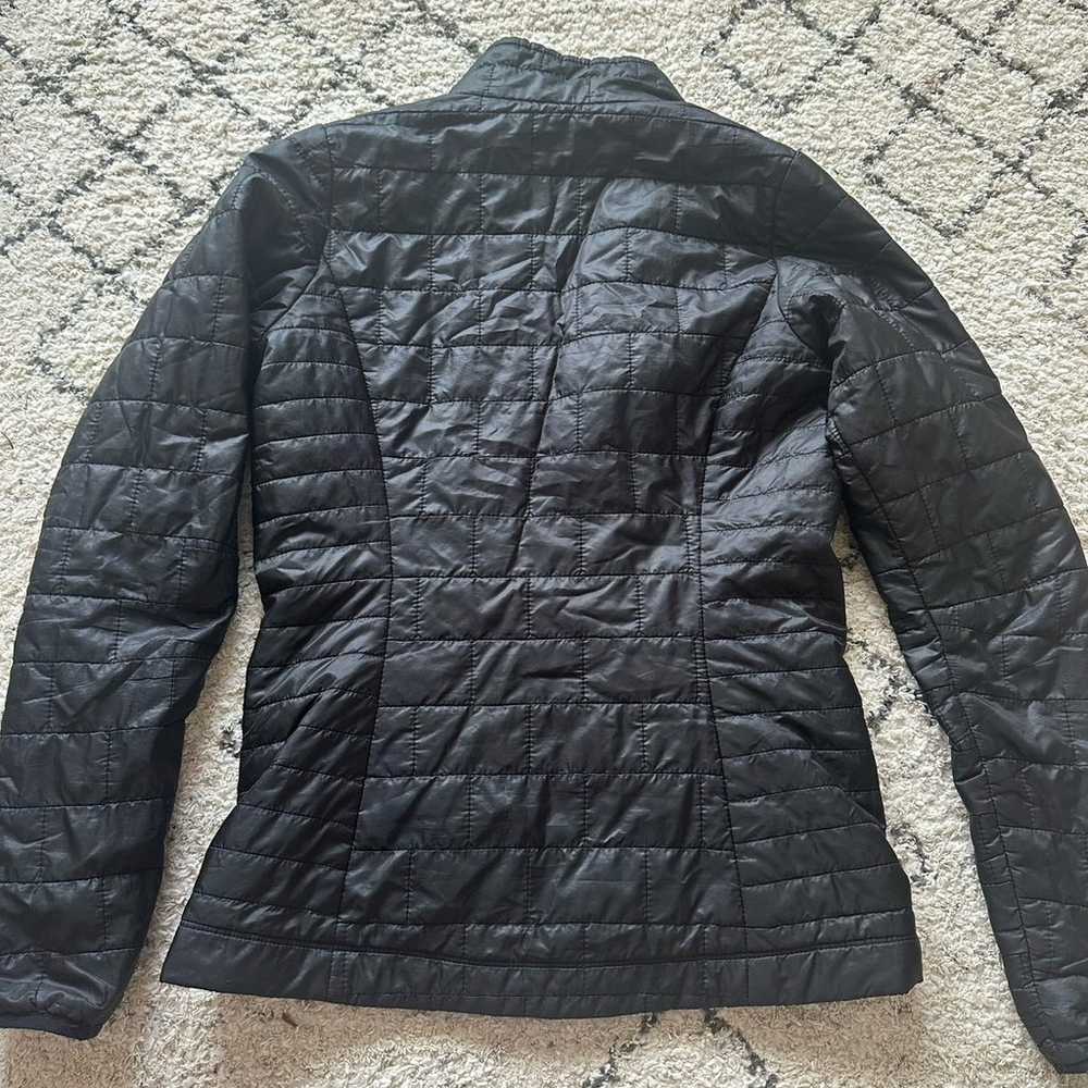 Patagonia women’s Xs black nanopuff jacket - image 4