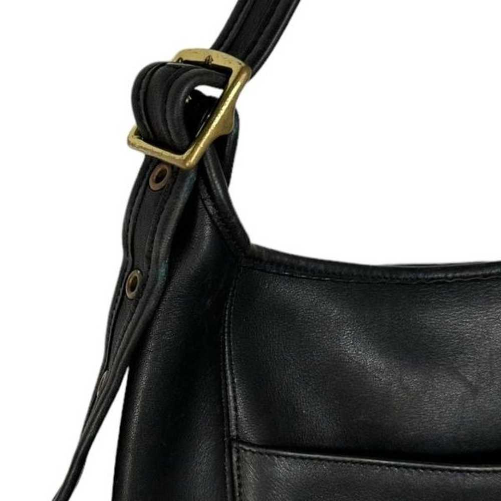 Coach Vintage Black Leather Zip Top Shoulder Bag … - image 5