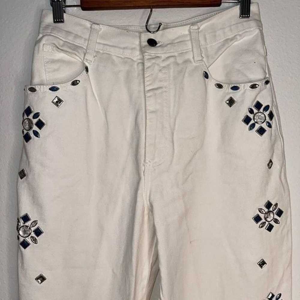 Monique Jeans Womens 13/14 Vintage White Brooch E… - image 2