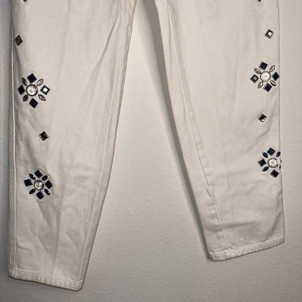 Monique Jeans Womens 13/14 Vintage White Brooch E… - image 3