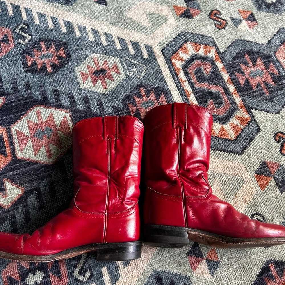 Justin’s Red Round Toe Cowboy Boots - Size 6.5 - image 9