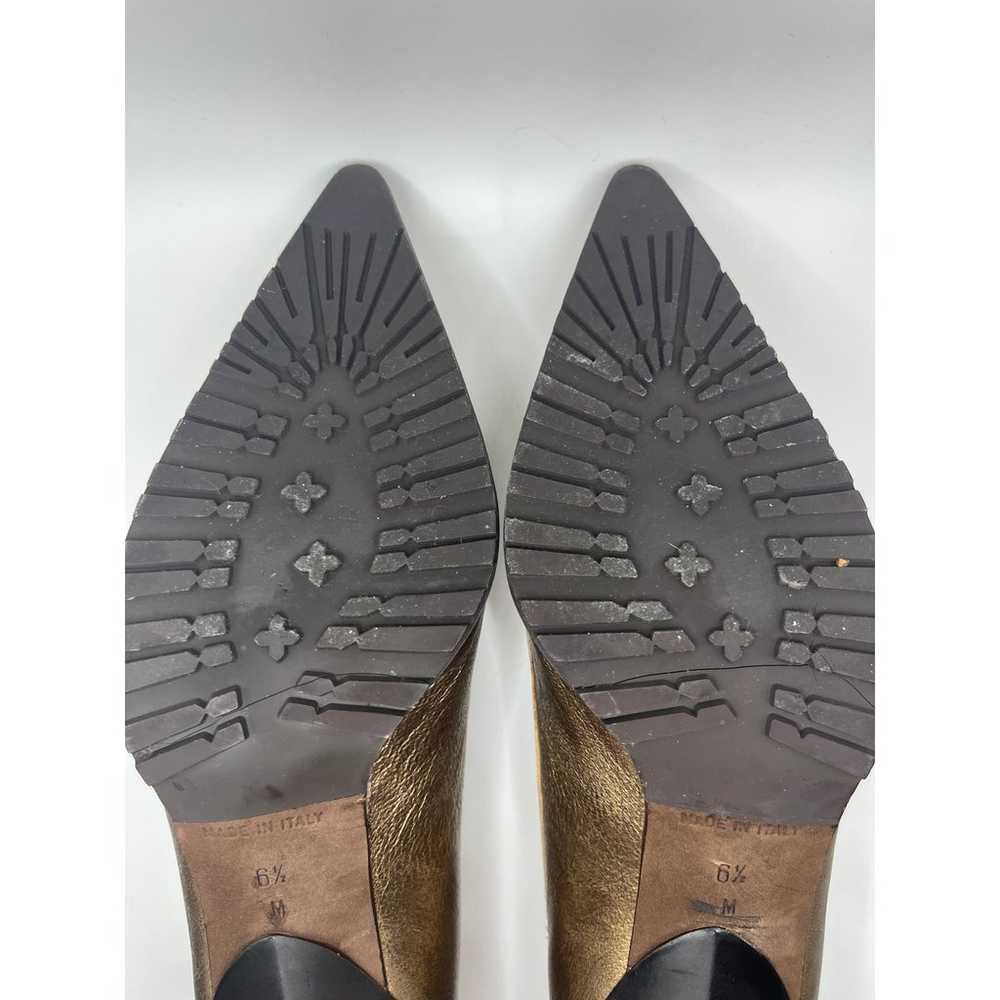Donald J Pliner Couture Gold Leather Heels 6.5 - image 10