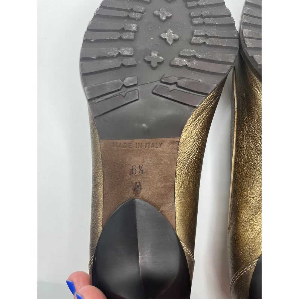 Donald J Pliner Couture Gold Leather Heels 6.5 - image 11