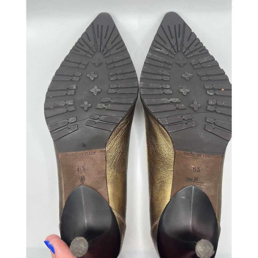Donald J Pliner Couture Gold Leather Heels 6.5 - image 9