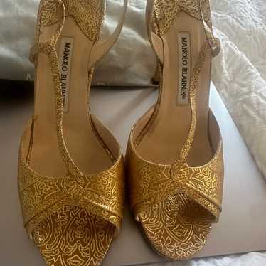 manolo blahnik gold sandals