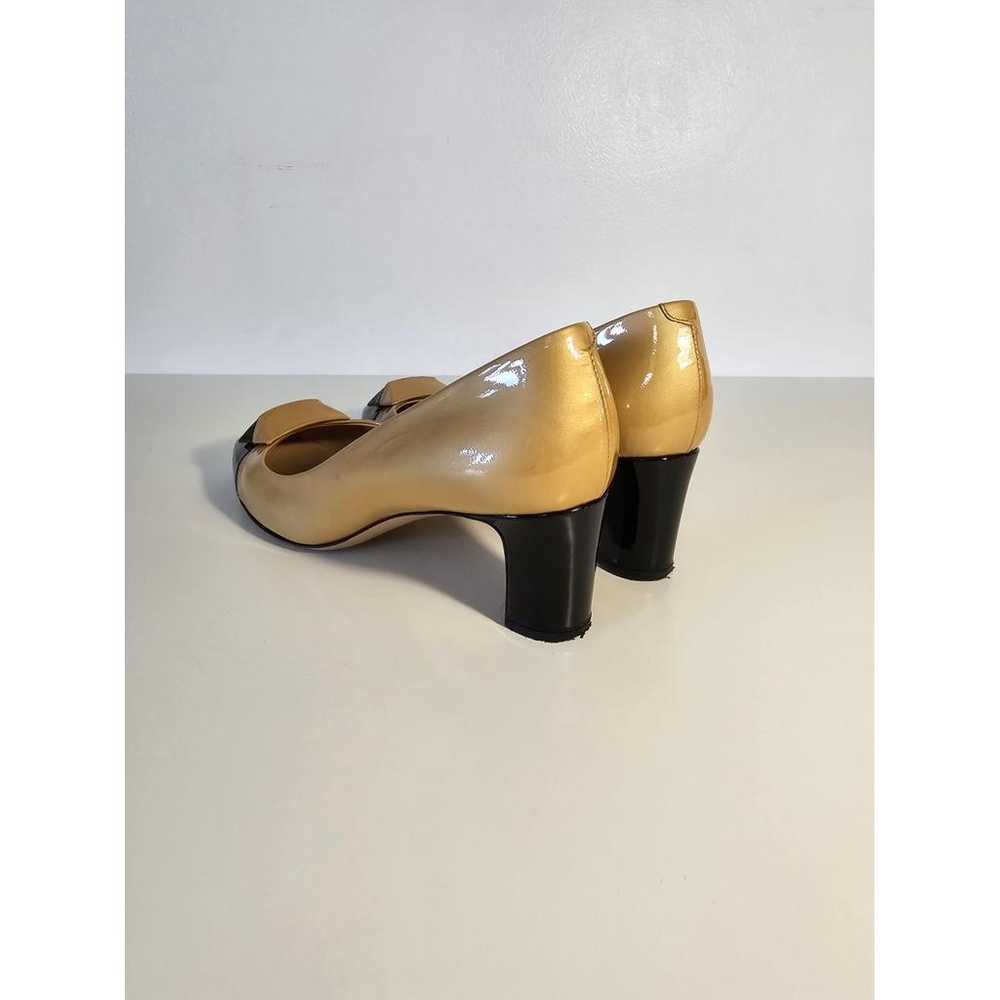 Max Mara Patent leather heels - image 6