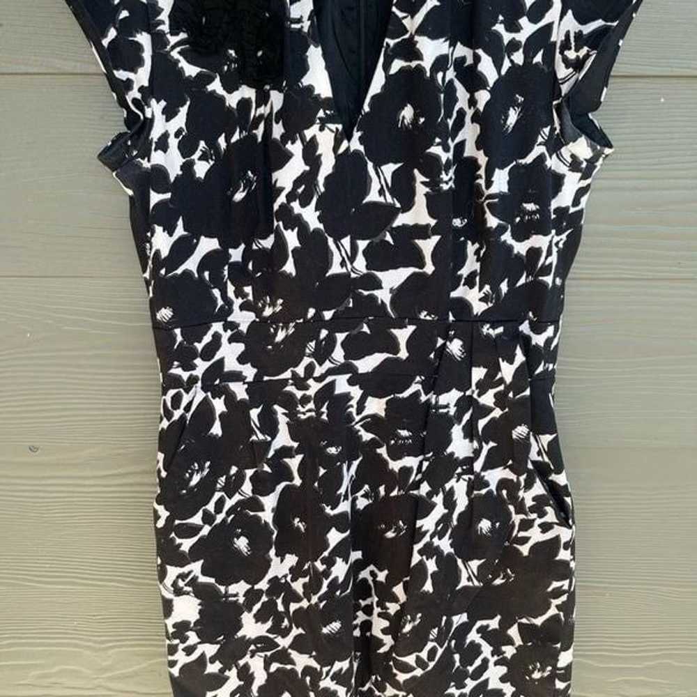 Taylor black and white floral sheath dress - image 3