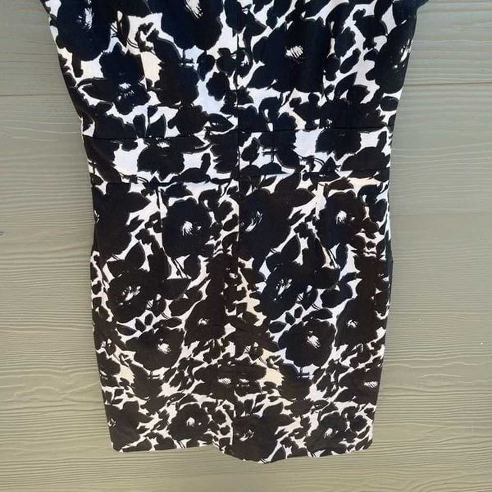 Taylor black and white floral sheath dress - image 7