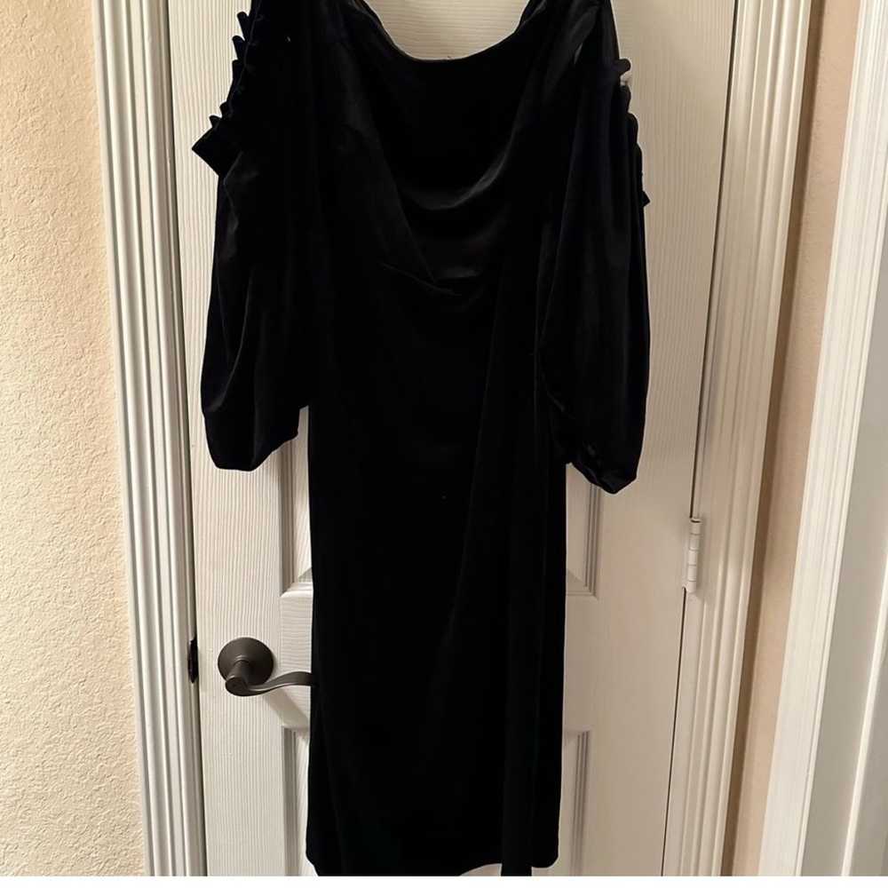Eloquii size 22 velvet black dress - image 6