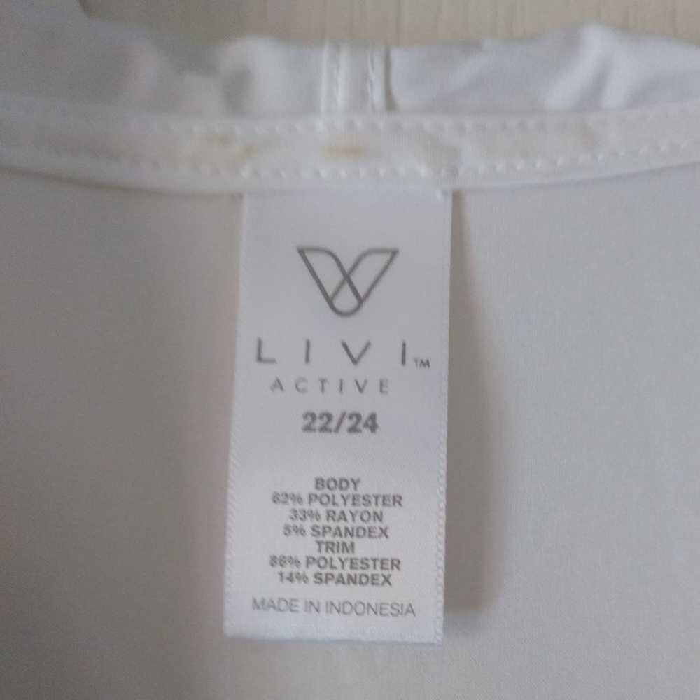 Never Worn Livi Casual Gray & White Sleeveless Ho… - image 3