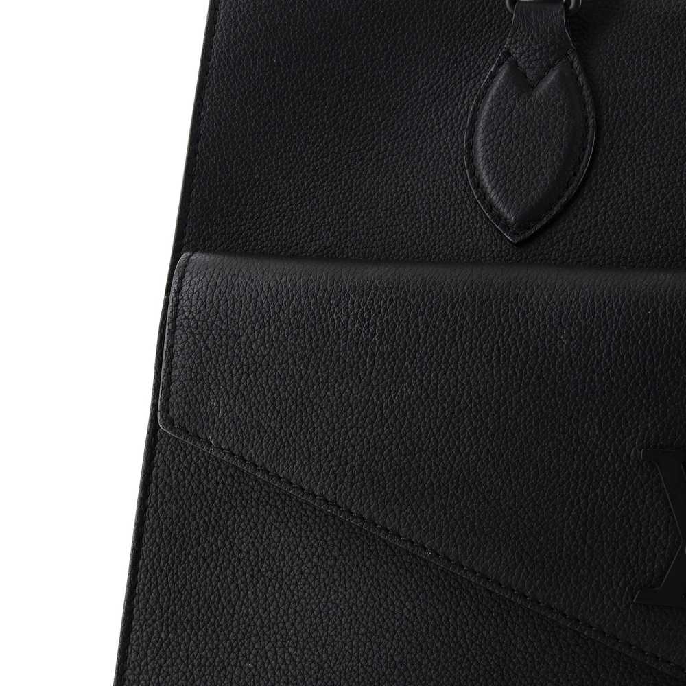 Louis Vuitton Lockme Monochrome Tote Leather MM - image 7