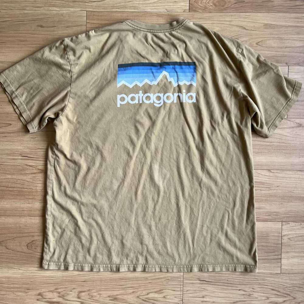 Patagonia T-shirt - image 4