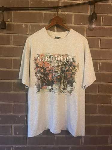 Band Tees × Rock T Shirt × Vintage vintage 95 sou… - image 1