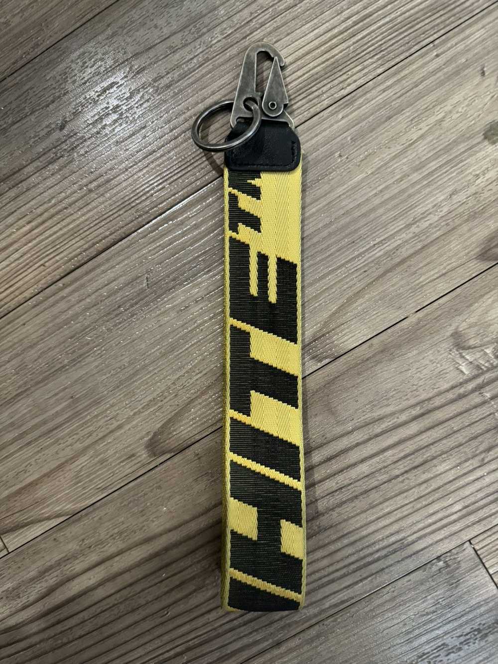 Off-White Off white industrial keychain - image 2