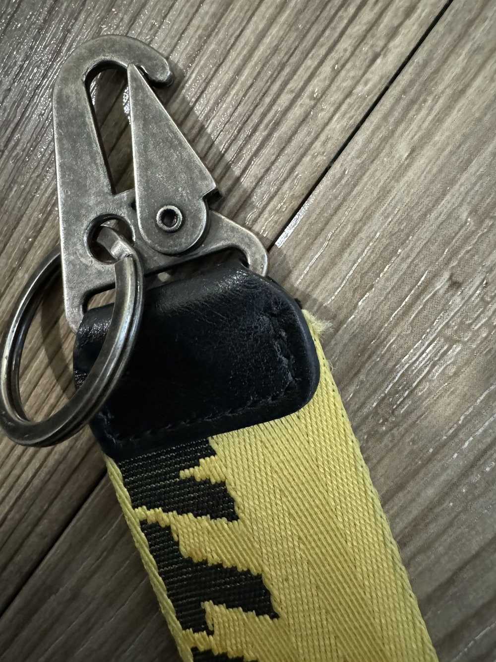 Off-White Off white industrial keychain - image 4