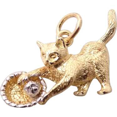 14k Yellow White Gold Cat Playing with Ball Yarn … - image 1