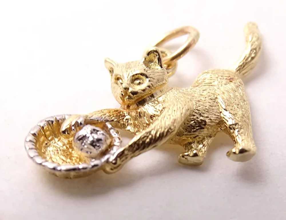 14k Yellow White Gold Cat Playing with Ball Yarn … - image 2