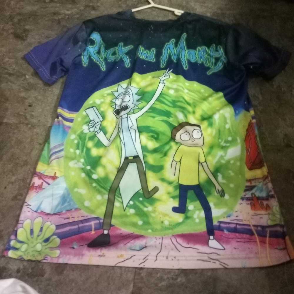 Rick and Morty shirt large - image 2