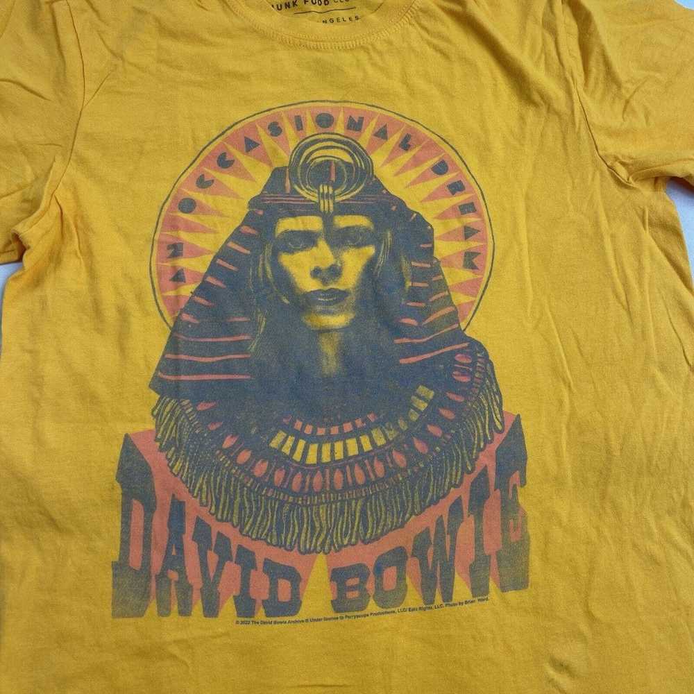 David Bowie / Retro Graphic T-Shirt Adult Size Me… - image 3