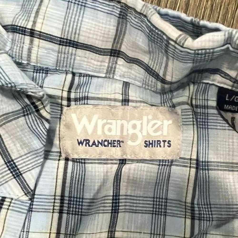 Wrangler Blue Plaid Short Sleeve Button Front Col… - image 2