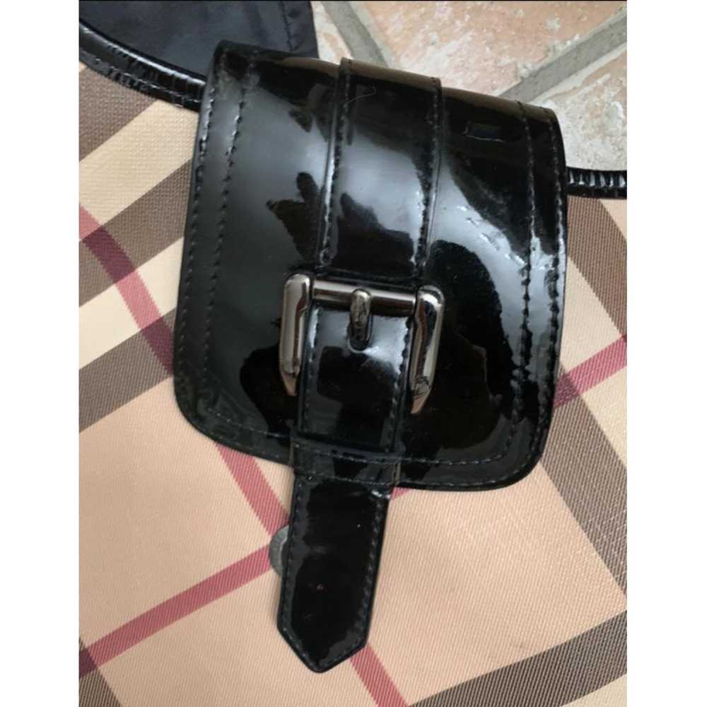 Burberry Brook patent leather handbag - image 5