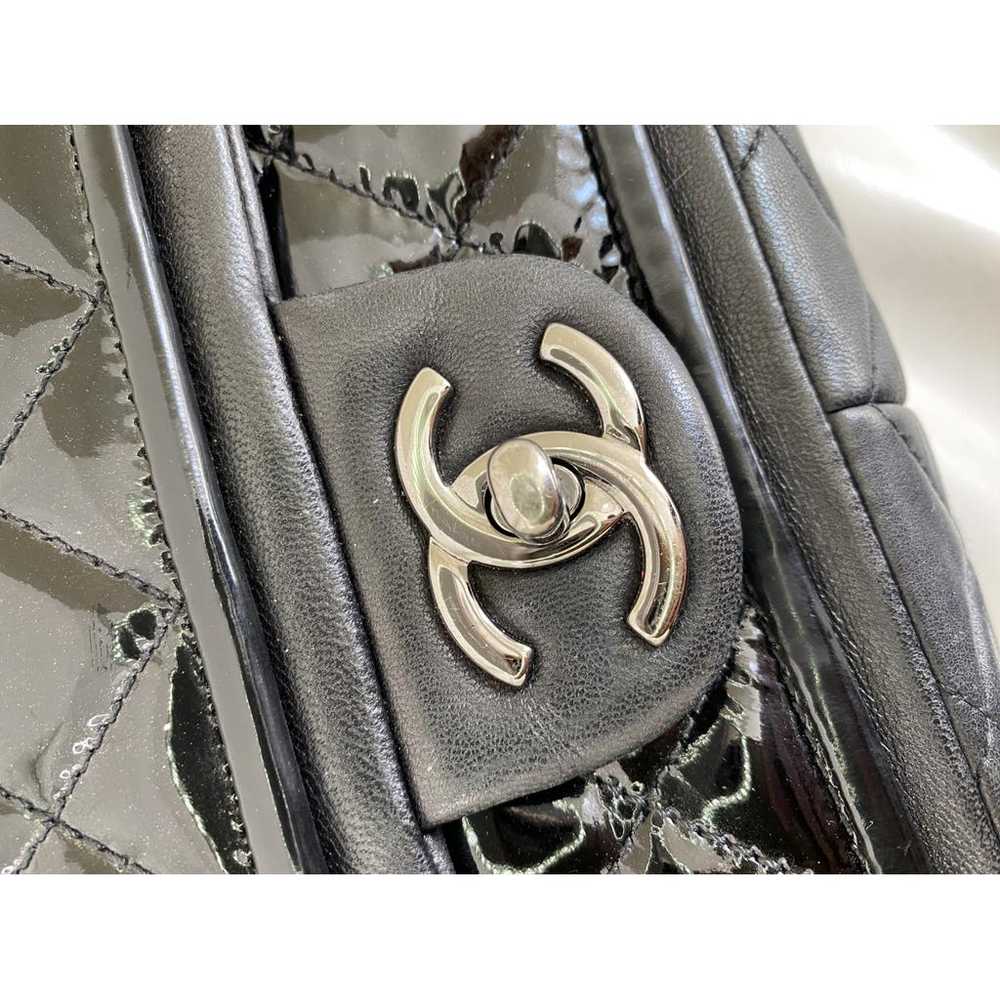 Chanel Trendy Cc Flap patent leather handbag - image 9