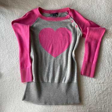 cute y2k heart graphic shirt - image 1