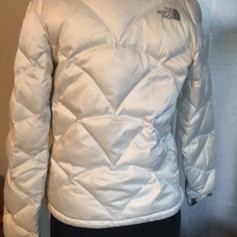 The Northface White Puffer Jacket Short 550 Down - image 4