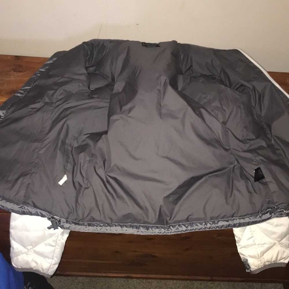 The Northface White Puffer Jacket Short 550 Down - image 9