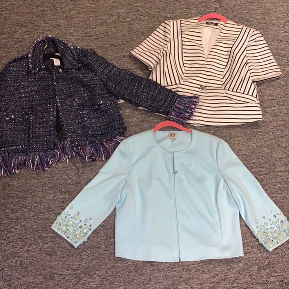 3 Cropped Large Jackets Anne Klein + - image 2