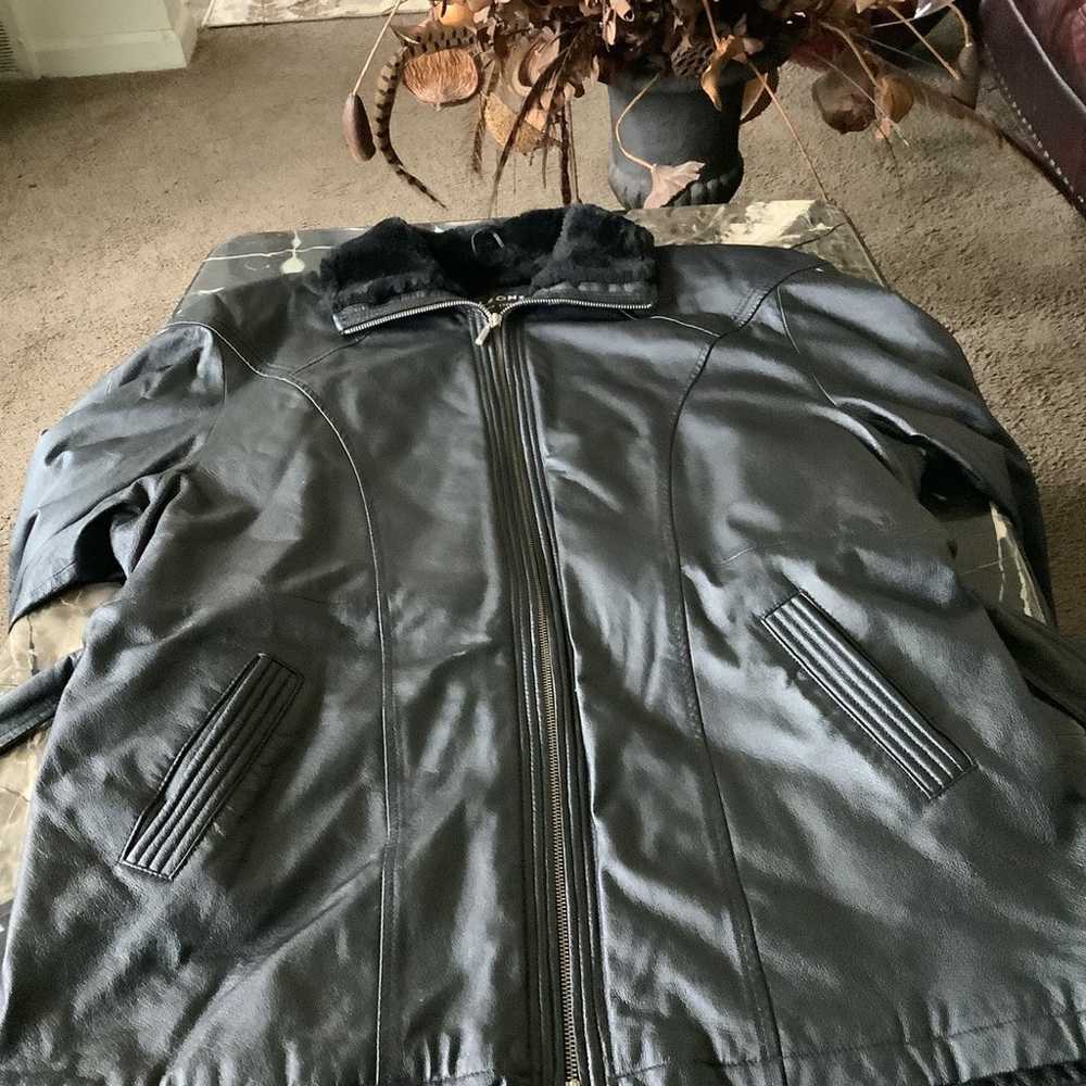Y2k Wilsons black leather belted fur lined coat S… - image 3