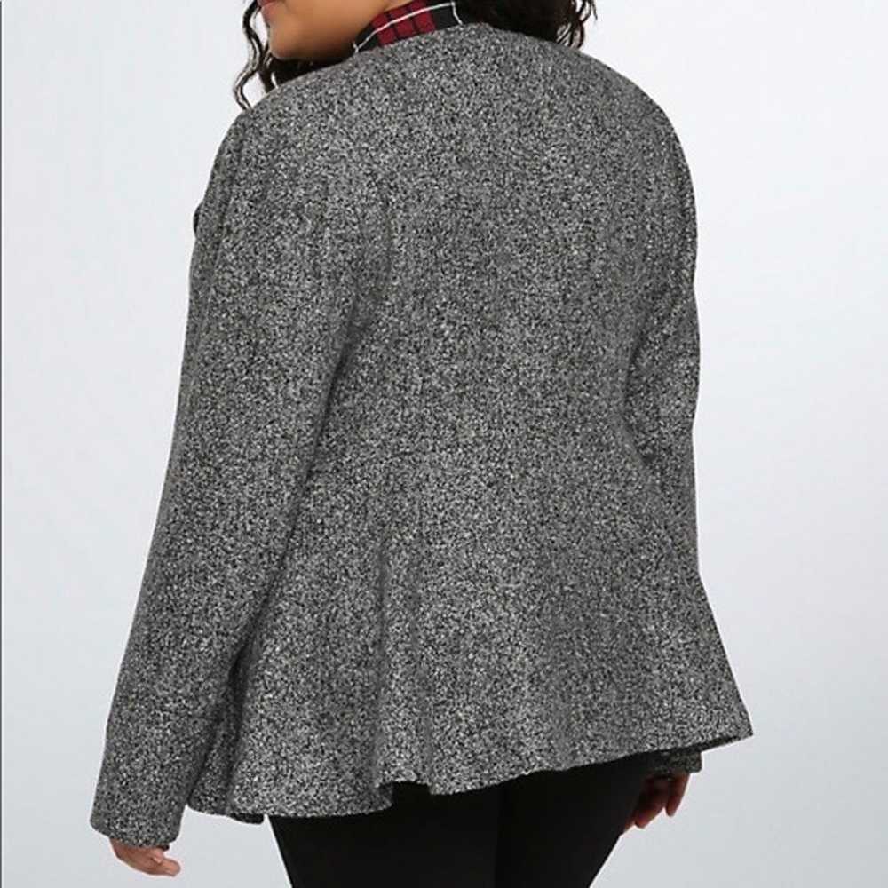 Torrid fit & flare gray tweed jacket coat 3x 22/24 - image 2