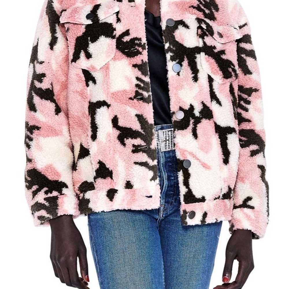 Apparis Theresa Camo Faux Shearling Jacket Pink S… - image 1