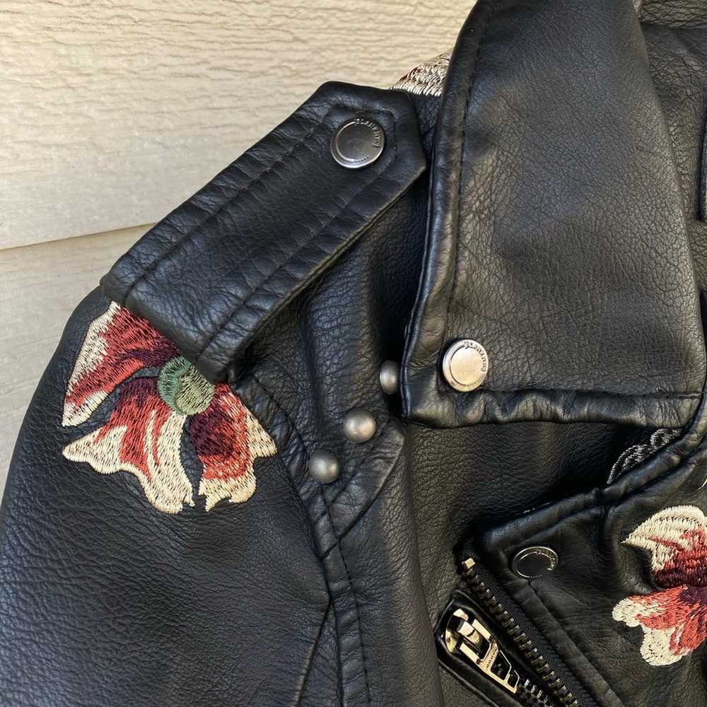 Blank NYC Black Embroidered Vegan Leather Moto Ja… - image 10