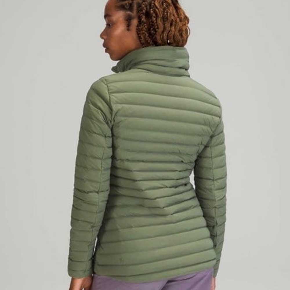 Green Lululemon Grey Goose Down jacket size 6 - image 11