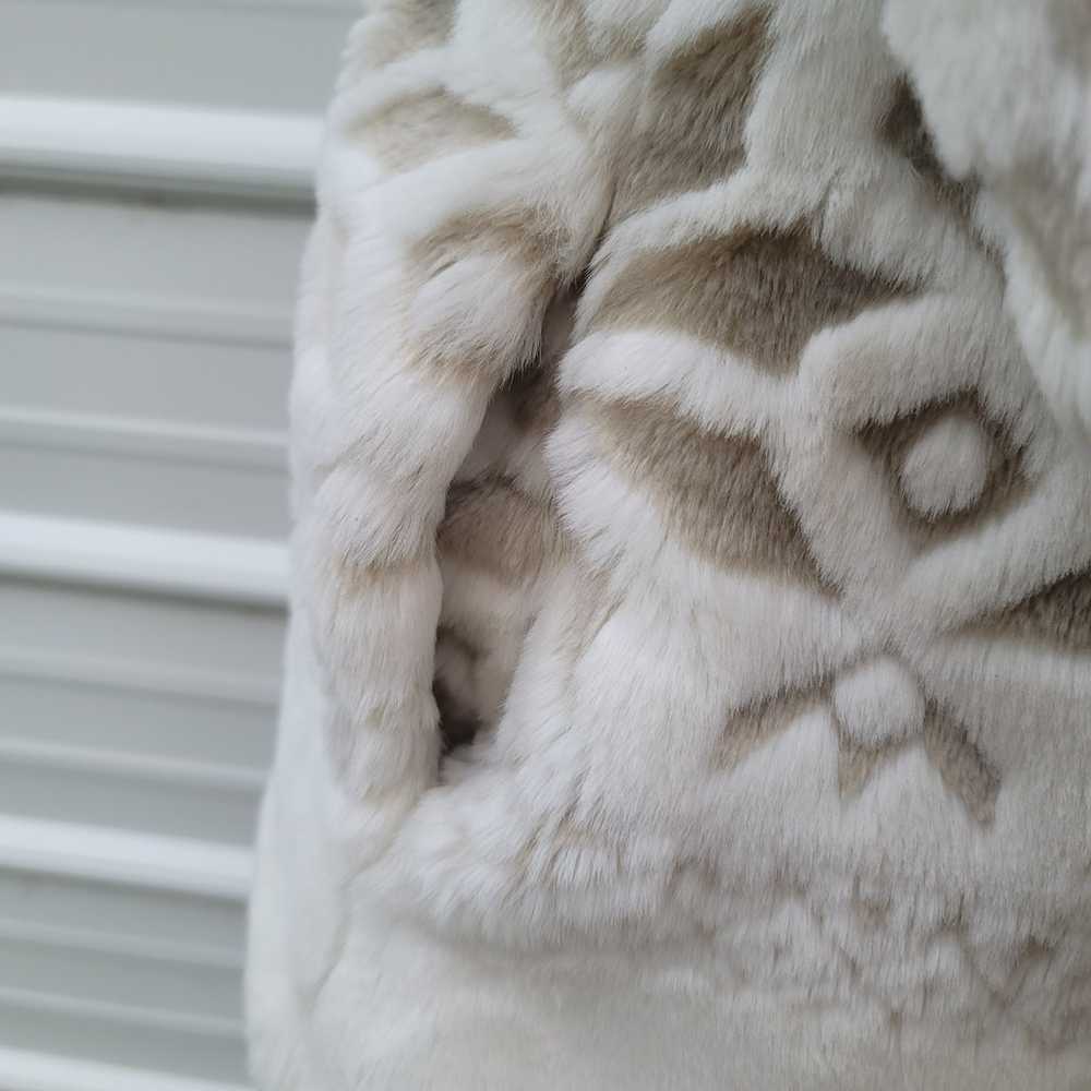 Cabela's Coyote Fur Women's Jacket Coat Parka Swi… - image 6