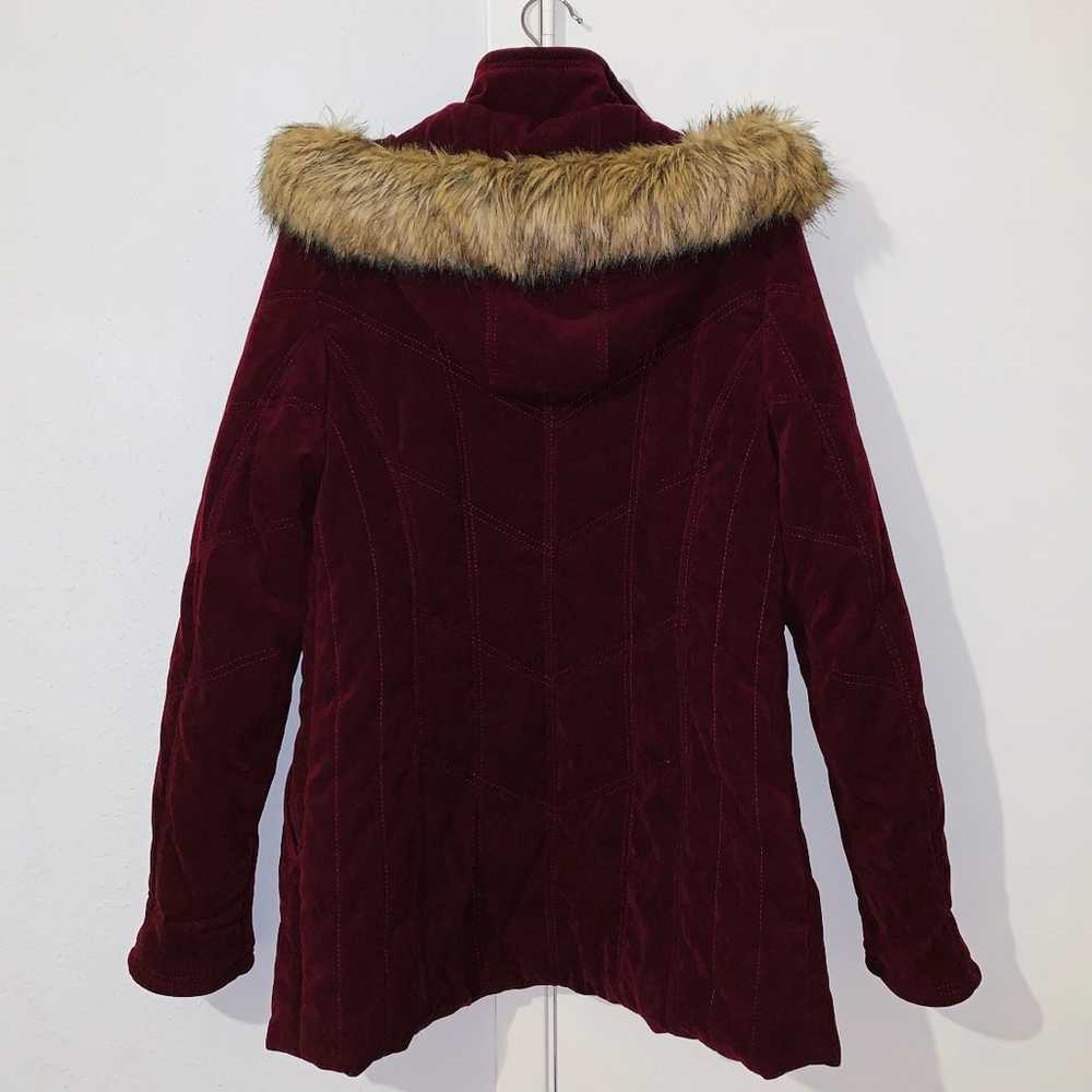 Women’s burgundy red faux fur hooded winter parka… - image 3