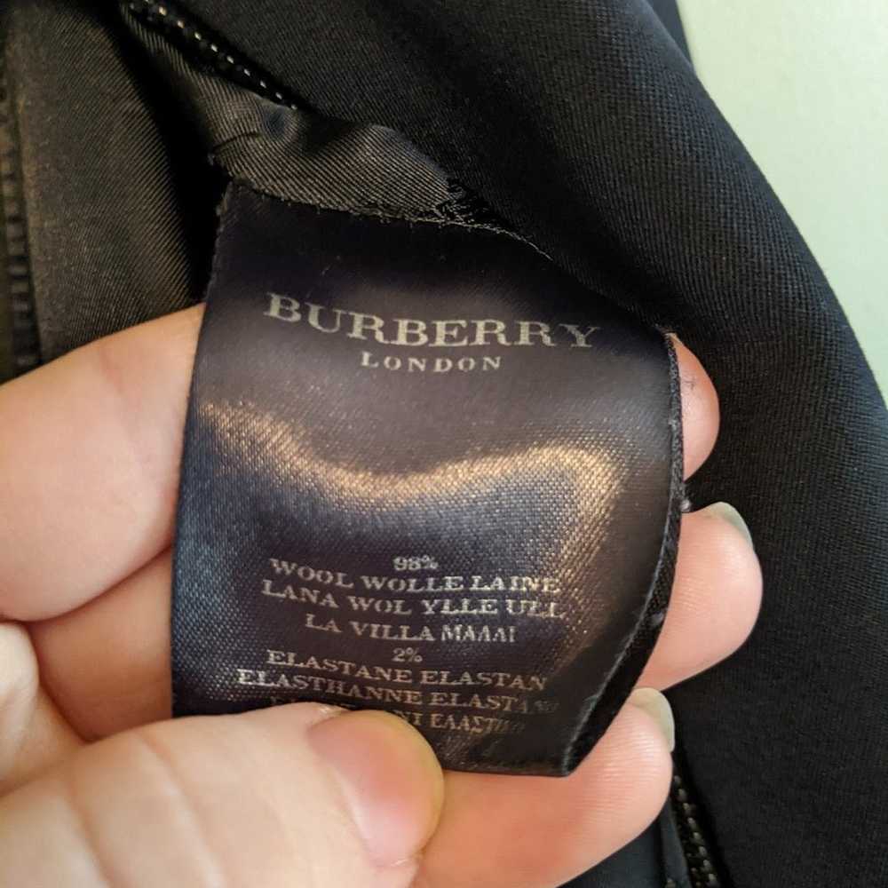 Authentic Women's Burberry London black coat size… - image 3