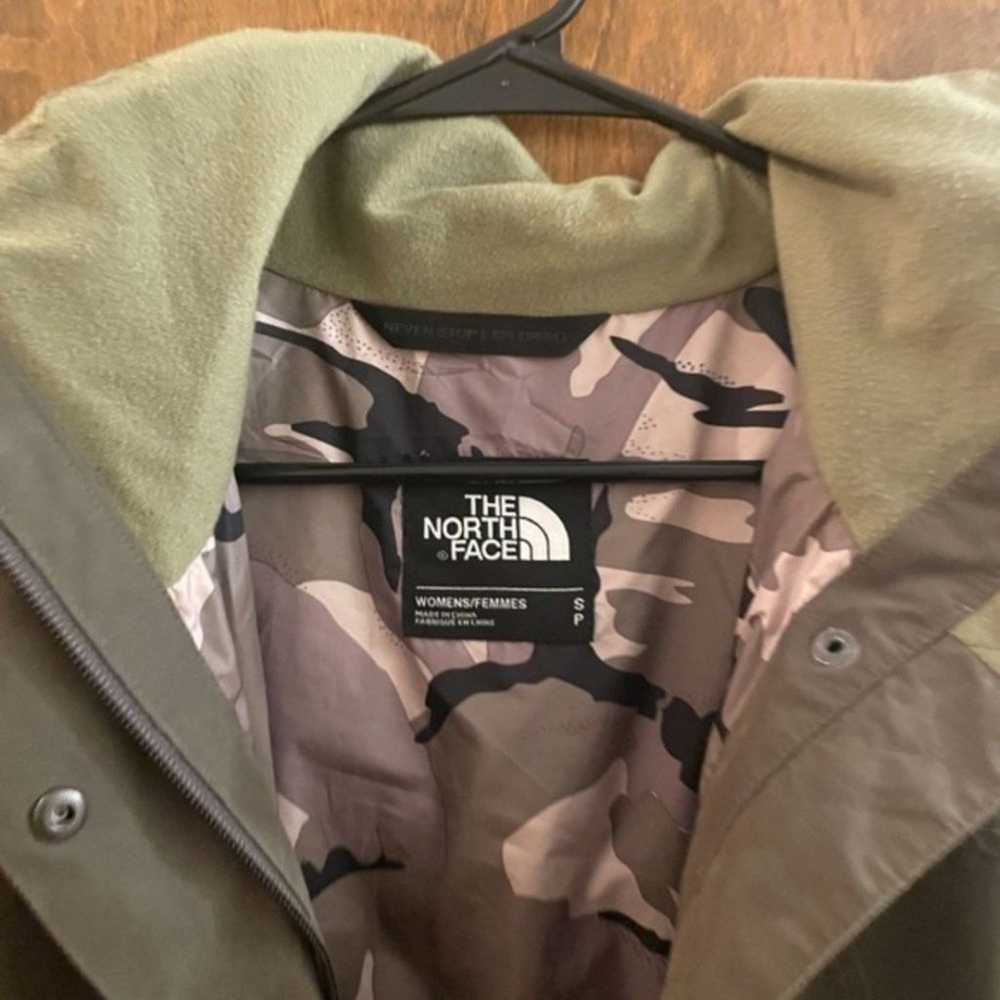 The North Face Laney Trench II Army Green - image 7
